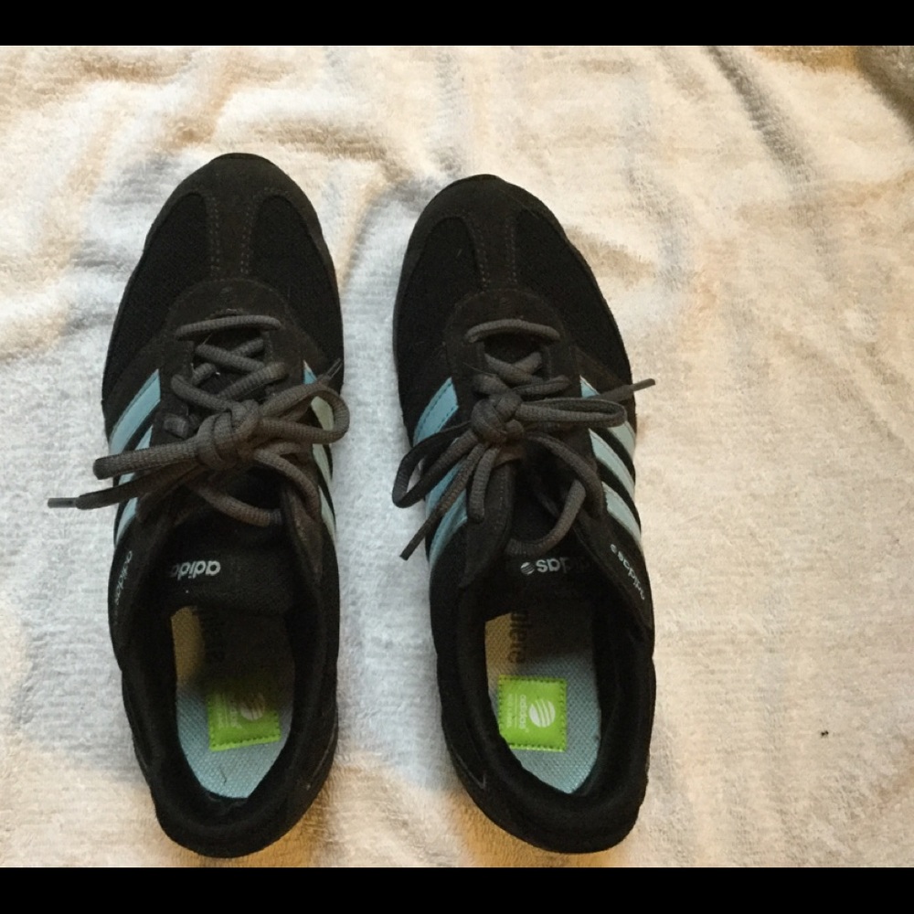 Adidas tennis shoes